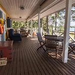 Helga - Beachfront Hitis