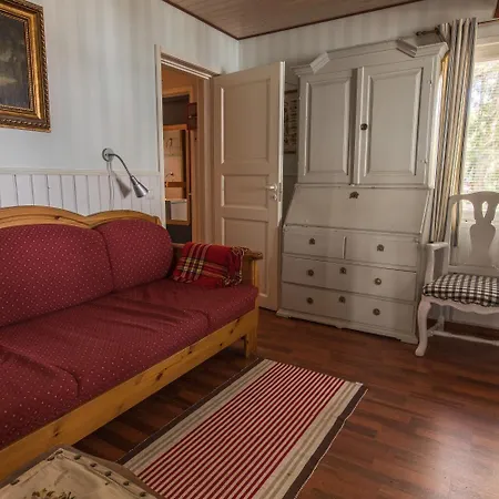 Helga - Beachfront Vila