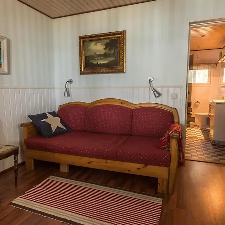 Villa Helga - Beachfront Hitis