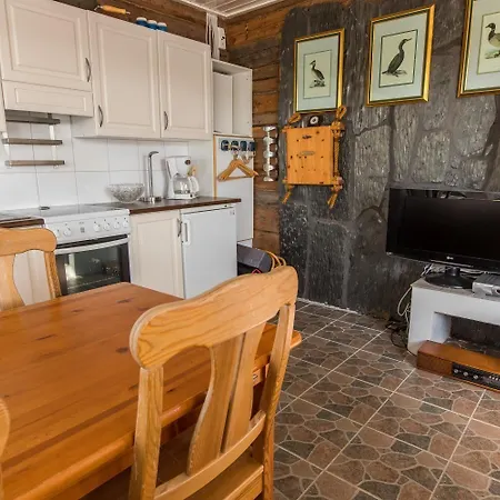 Villa Helga - Beachfront Hitis