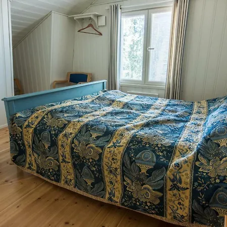 Villa Helga - Beachfront Hitis
