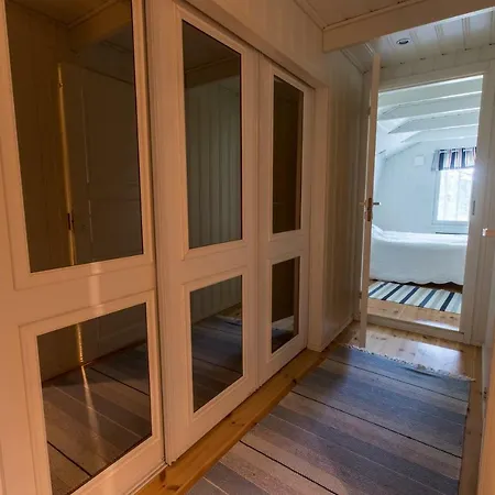 Vila Helga - Beachfront Hitis