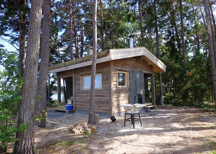 Helga - Beachfront Hitis