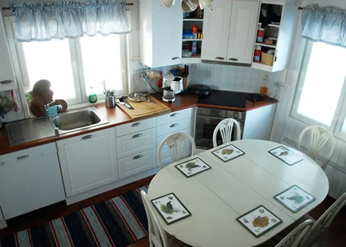 Villa Helga - Beachfront Hitis