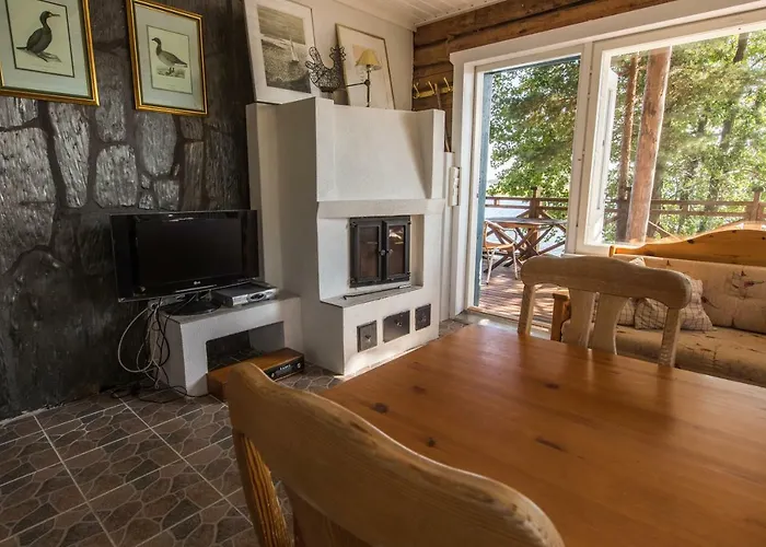 Helga - Beachfront Hitis