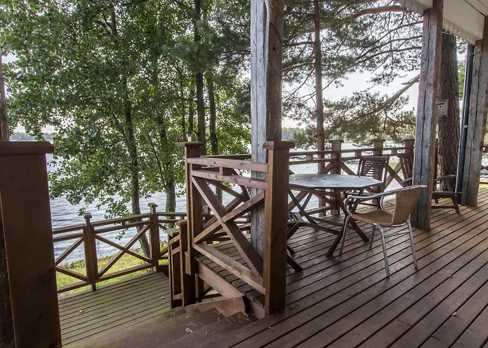 Villa Helga - Beachfront Hitis