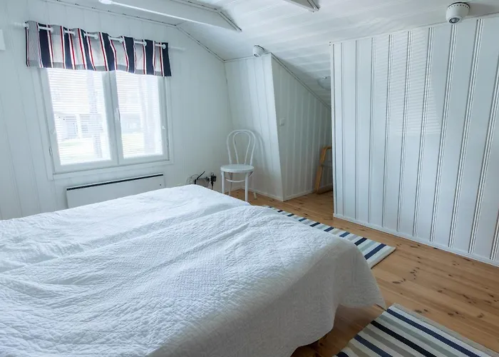 Helga - Beachfront Villa Hitis